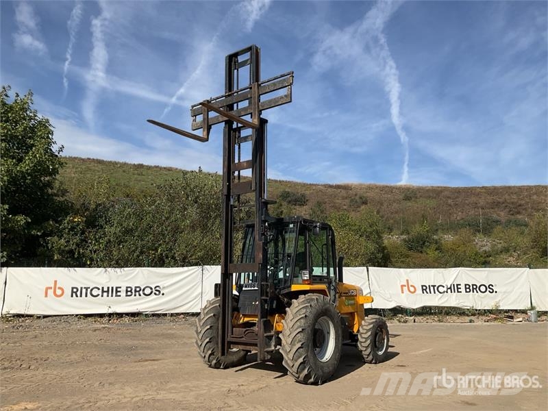 JCB 926 Rough terrain trucks