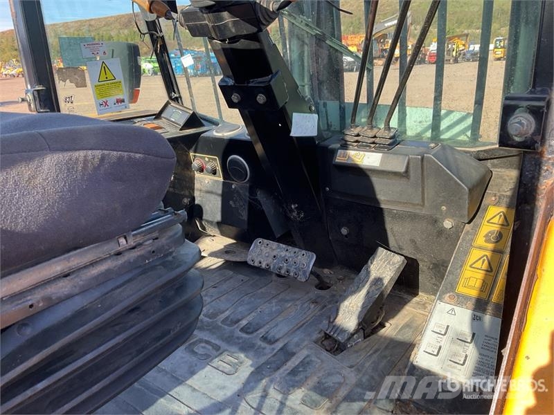 JCB 926 Rough terrain trucks