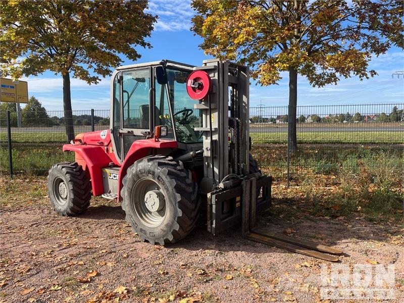 JCB 940 4x4 Rough Terrain Forklift Terenski viličar