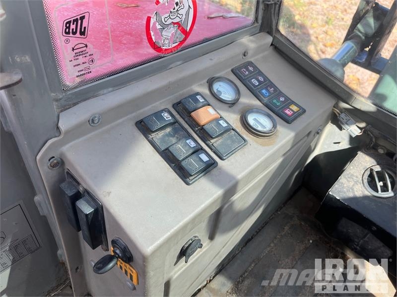 JCB 940 4x4 Rough Terrain Forklift Geländestapler