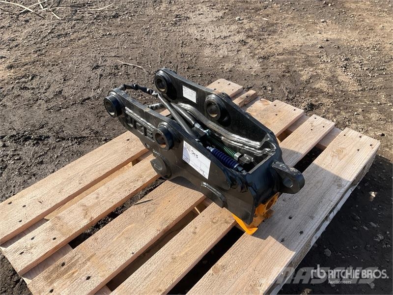 JCB 980/B0195 Quick Coupler (Unused) Квик-каплеры