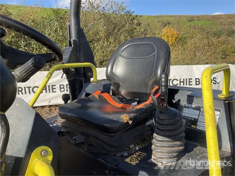 JCB 9FT 9 ton 4x4 Dumper (Inoperable) عربات نقل قلابة للمواقع