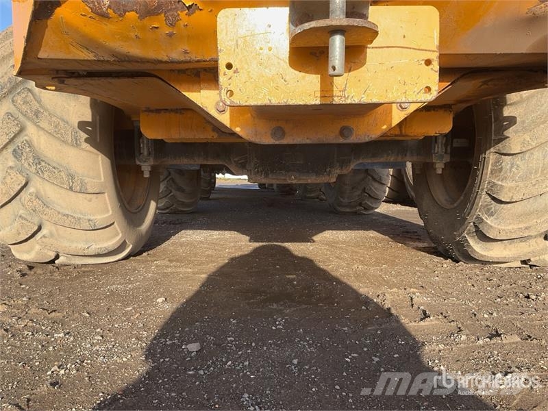 JCB 9FT 9 ton 4x4 Dumper عربات نقل قلابة للمواقع