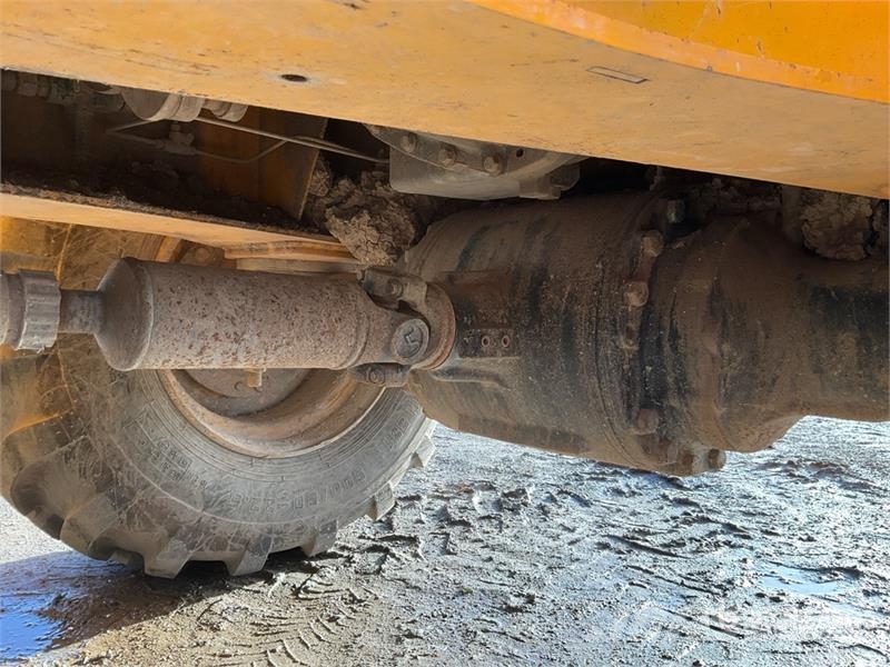 JCB 9FT 9 ton 4x4 Dumper عربات نقل قلابة للمواقع