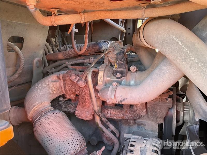 JCB 9FT 9 ton 4x4 Dumper (Inoperable) عربات نقل قلابة للمواقع