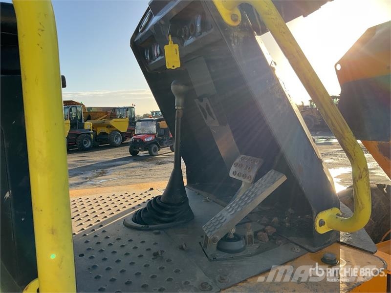 JCB 9FT 9 ton 4x4 Dumper Minidumprar