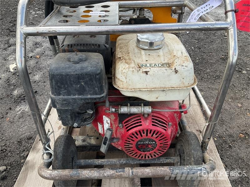 JCB Beaver Hydraulic Power Pack مطارق دق خوازيق هيدروليكية