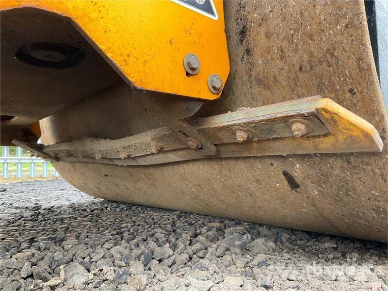 JCB CT260-120 Double Drum Roller Ikerdobos hengerek