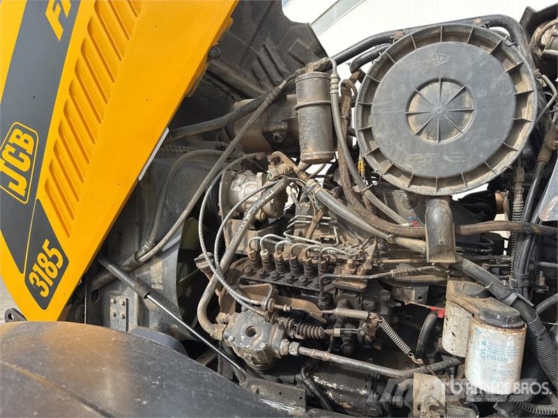 JCB Fastrac 3185 Autoshift 4WD Tractor Tractors