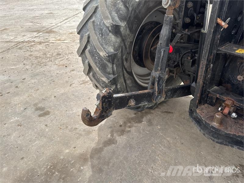 JCB Fastrac 3185 Autoshift 4WD Tractor Tractors
