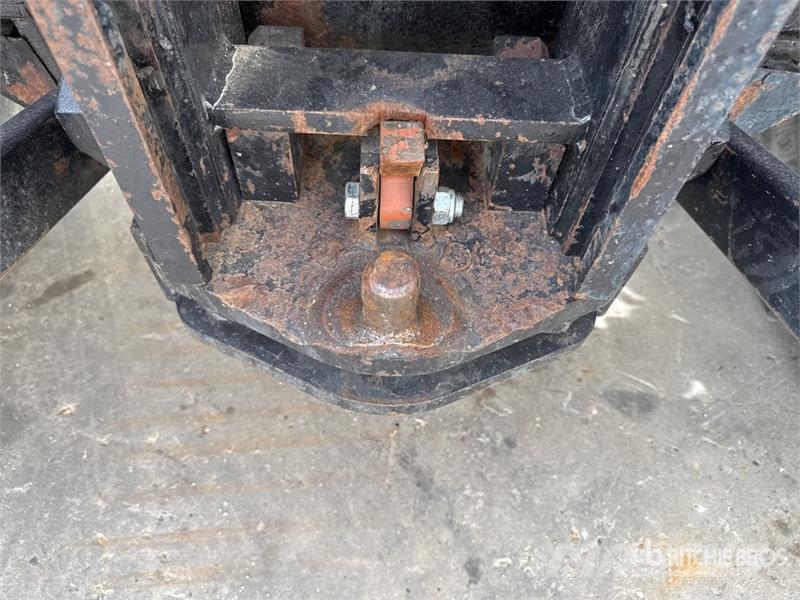 JCB Fastrac 3185 Autoshift 4WD Tractor Tractors