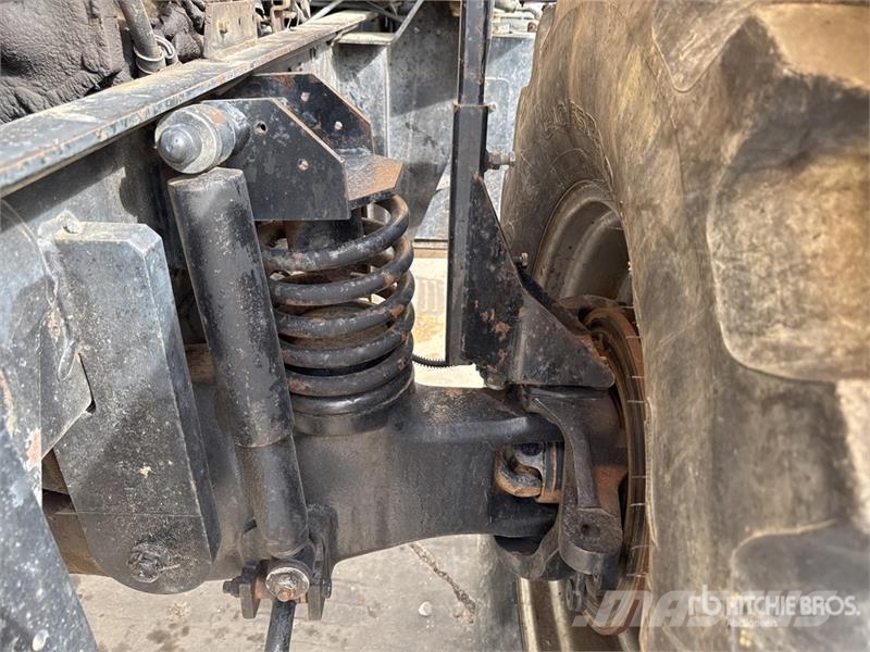 JCB Fastrac 3185 Autoshift 4WD Tractor Tractors
