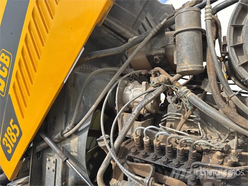 JCB Fastrac 3185 Autoshift 4WD Tractor Tractors