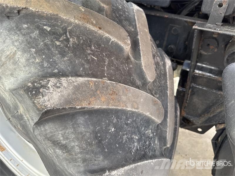 JCB Fastrac 3185 Autoshift 4WD Tractor Tractors