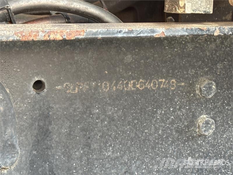 JCB Fastrac 3185 Autoshift 4WD Tractor Tractors
