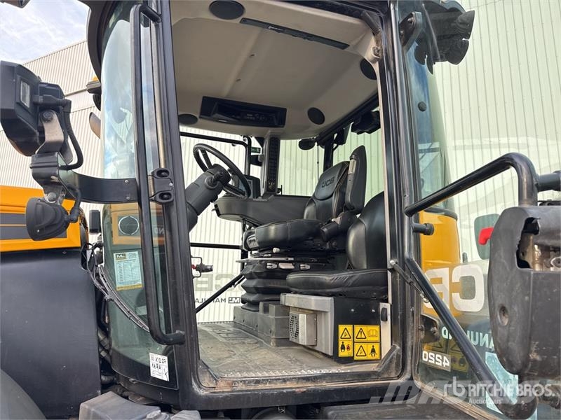 JCB Fastrac 4220 4x4 Tracteur Agricole 4WD Tractor Tractors