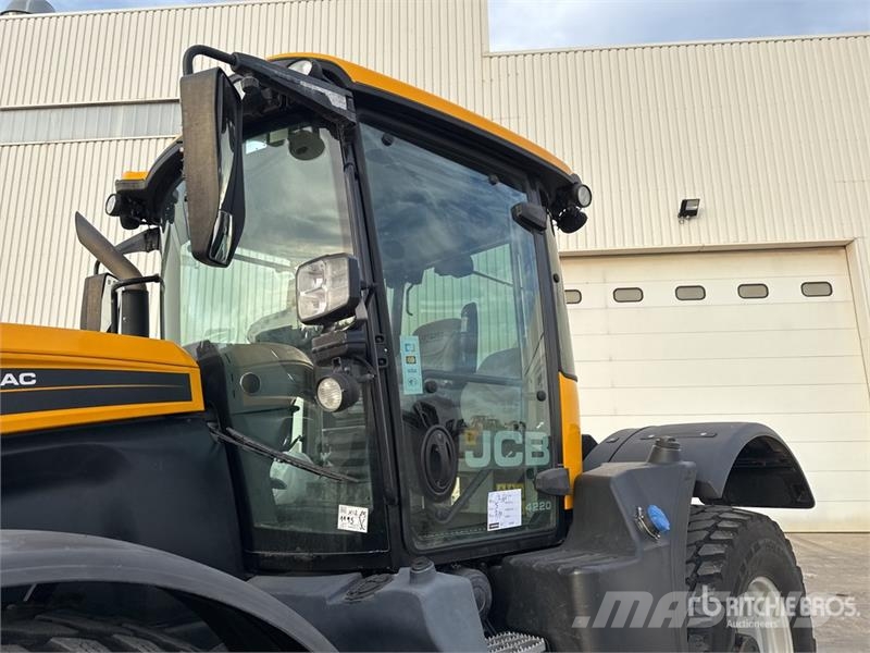 JCB Fastrac 4220 4x4 Tracteur Agricole 4WD Tractor Tractors