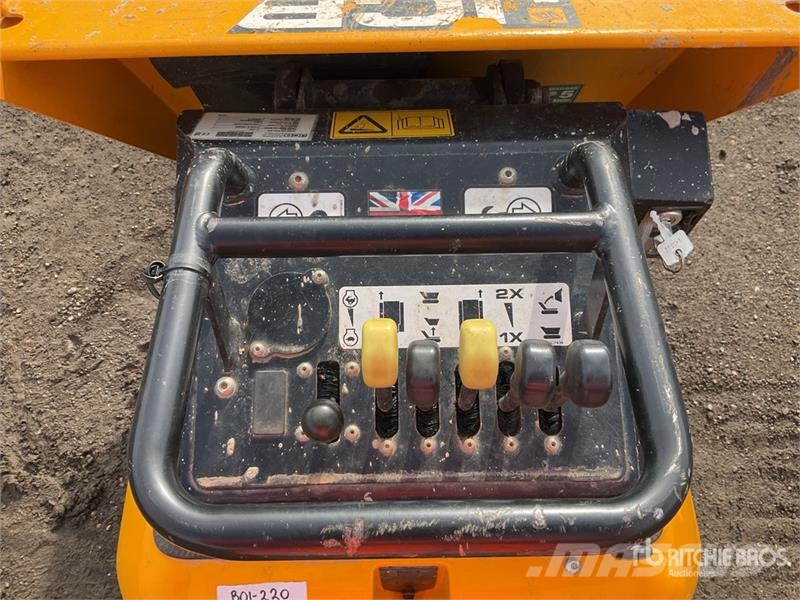 JCB HTD05 Hi-Tip Crawler Dumper Minidumpperit