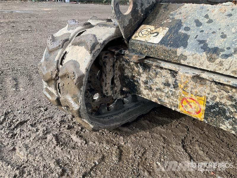 JCB HTD05 Hi-Tip Crawler Dumper Minidumpperit