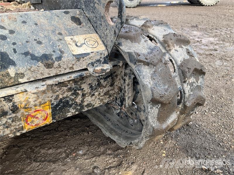 JCB HTD05 Hi-Tip Crawler Dumper Minidumpperit