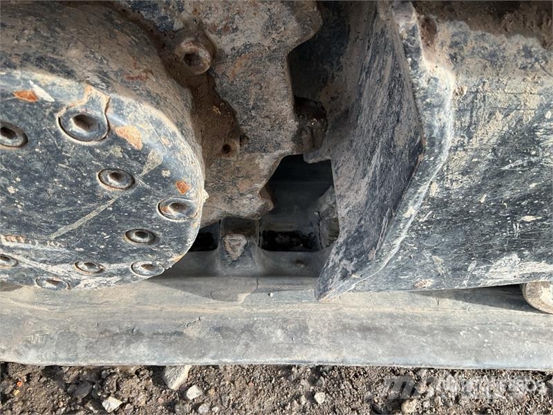 JCB HTD05 Hi-Tip Crawler Dumper Minidumpperit
