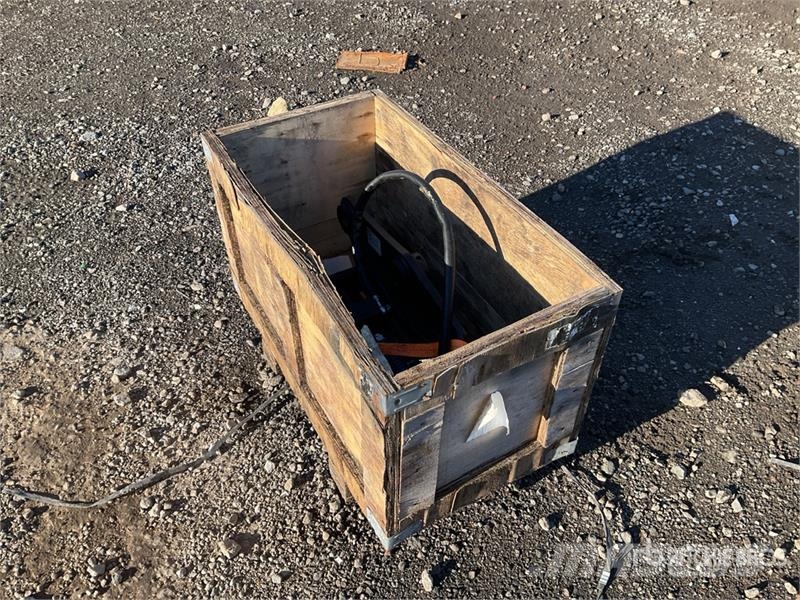 JCB Hydraulic Quick Coupler (Unused) موصلات سريعة