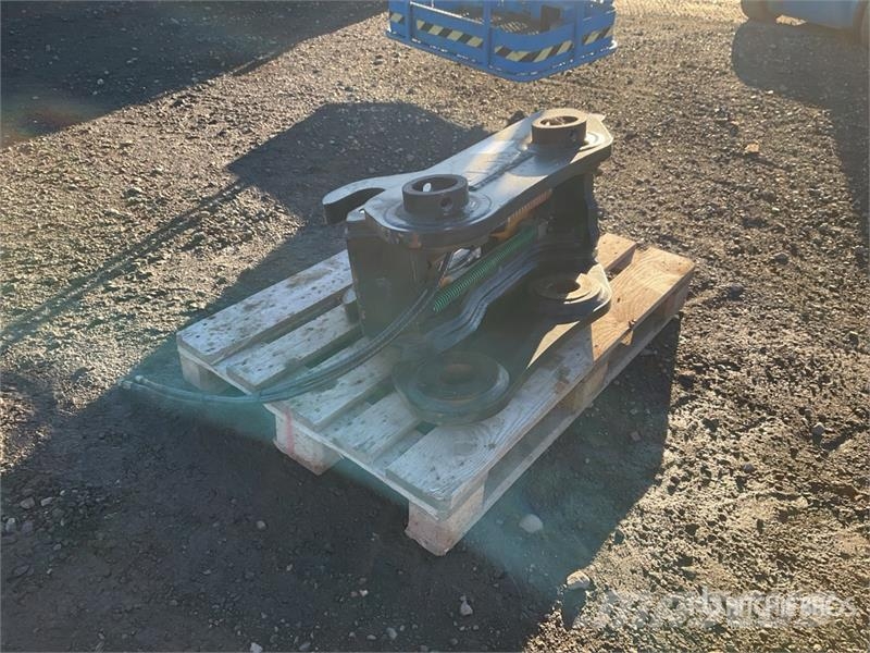 JCB Hydraulic Quick Coupler - Fits 18-25T Excavator (U Brze spojke