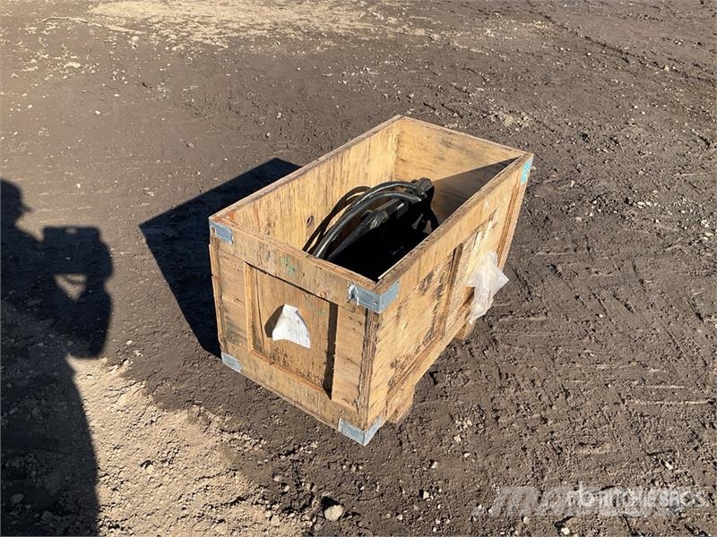 JCB Hydraulic Quick Coupler (Unused) Brze spojke