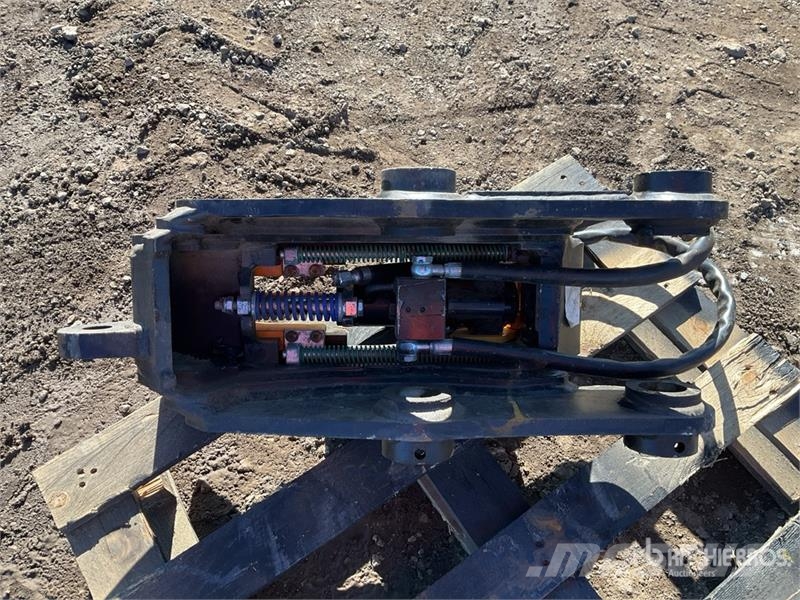 JCB Hydraulic Quick Coupler (Unused) Brze spojke