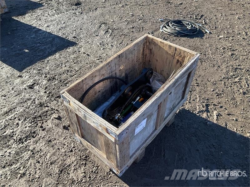 JCB Hydraulic Quick Coupler (Unused) موصلات سريعة