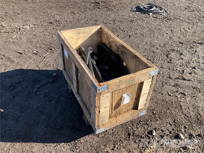 JCB Hydraulic Quick Coupler (Unused) Brze spojke