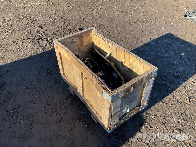 JCB Hydraulic Quick Coupler (Unused) موصلات سريعة