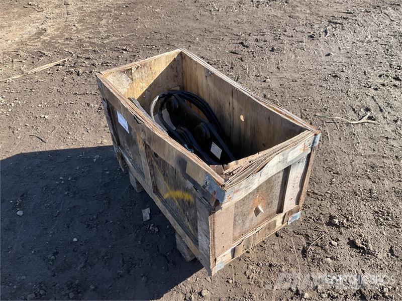 JCB Hydraulic Quick Coupler (Unused) Brze spojke