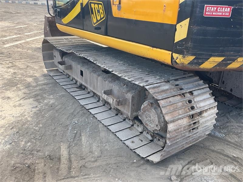 JCB JS130 Kāpurķēžu ekskavatori