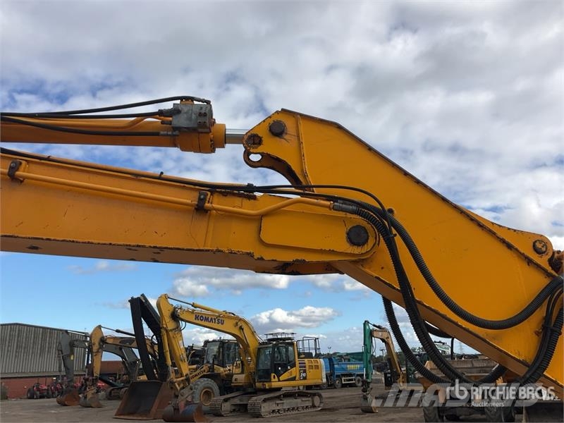 JCB JS130 Kāpurķēžu ekskavatori