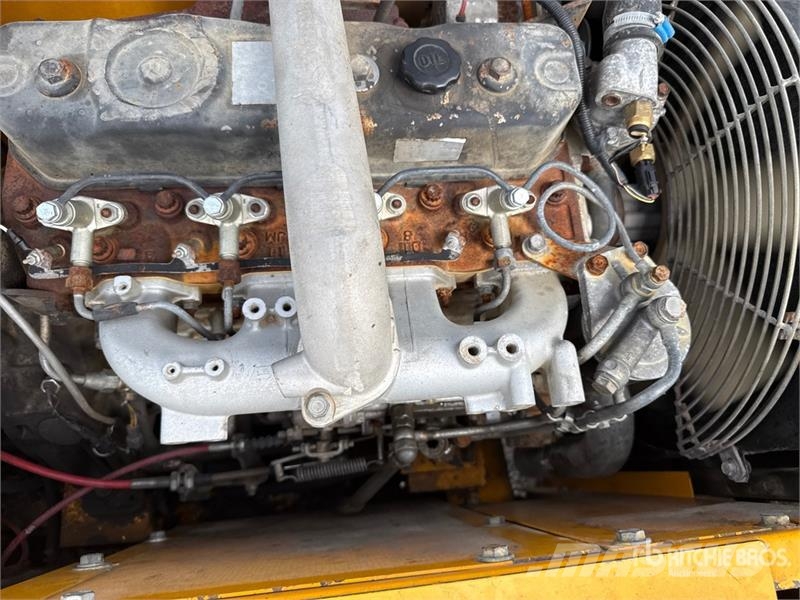 JCB JS130 Rupsgraafmachines