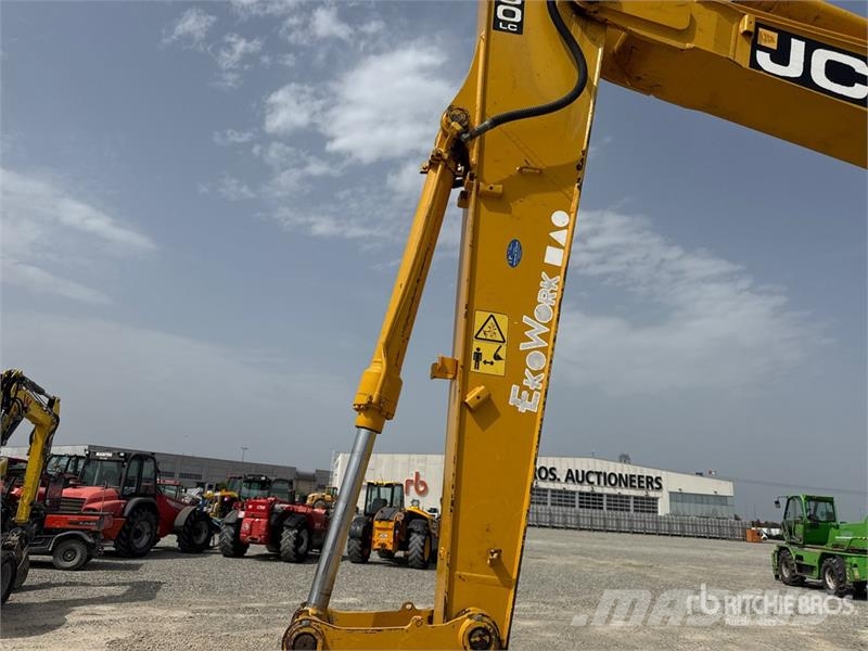 JCB JS130 Rupsgraafmachines