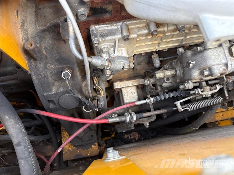 JCB JS130 Rupsgraafmachines