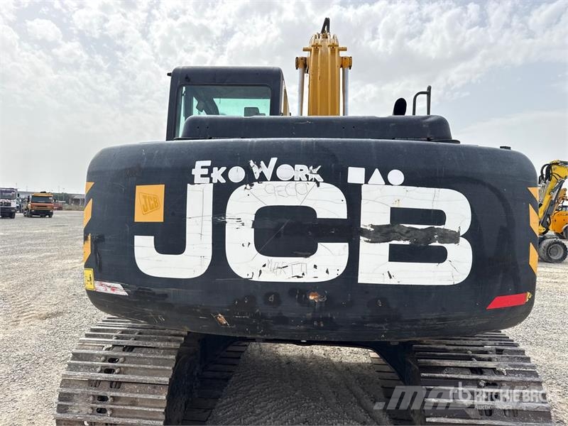 JCB JS130 Rupsgraafmachines