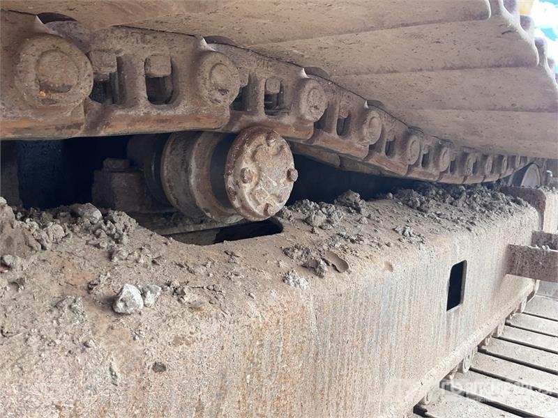 JCB JS130 Kāpurķēžu ekskavatori