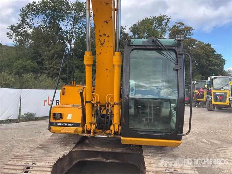 JCB JS130 Kāpurķēžu ekskavatori