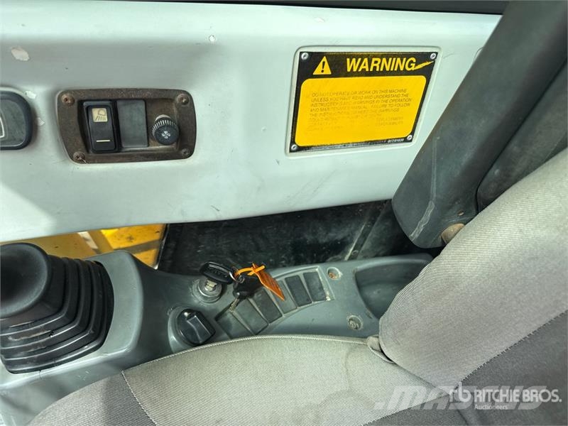 JCB JS130 Rupsgraafmachines