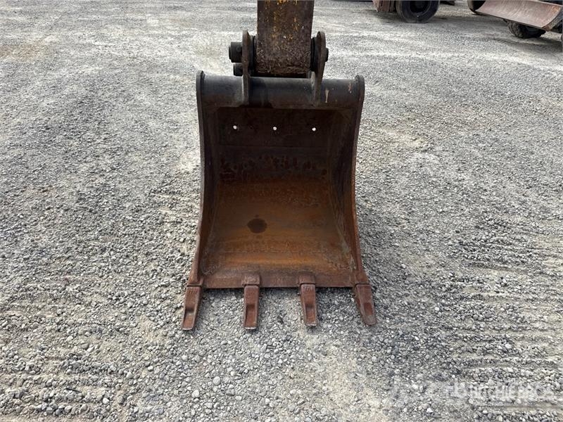 JCB JS130 Rupsgraafmachines