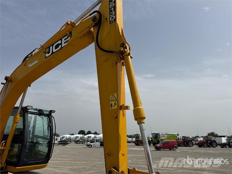 JCB JS130 Rupsgraafmachines