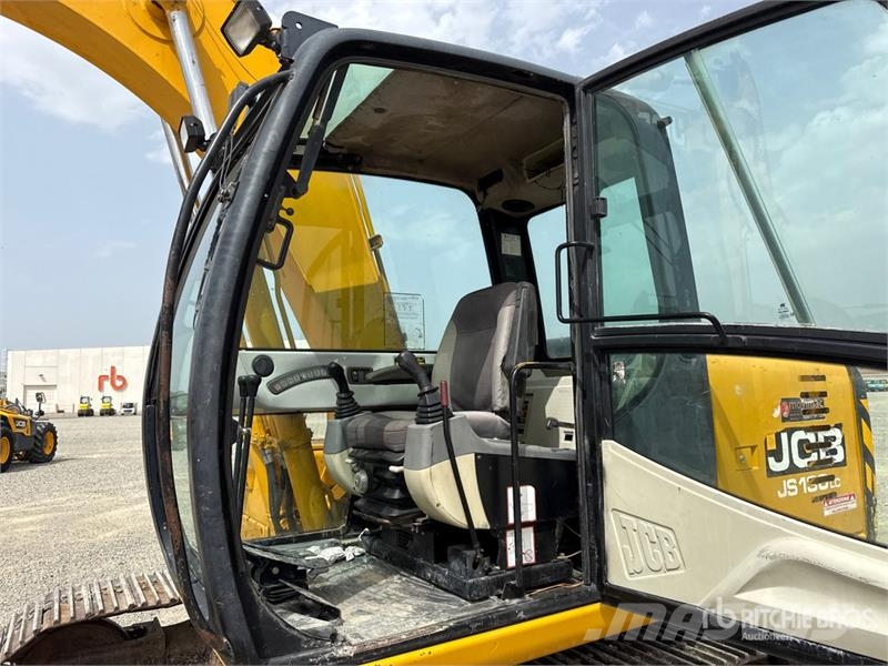 JCB JS130 Rupsgraafmachines