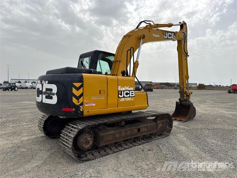 JCB JS130 Rupsgraafmachines