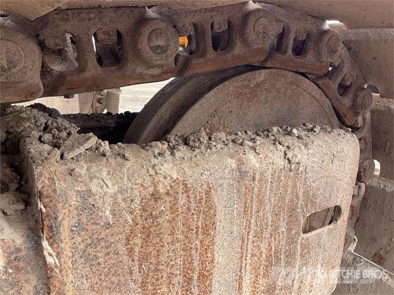 JCB JS130 Kāpurķēžu ekskavatori
