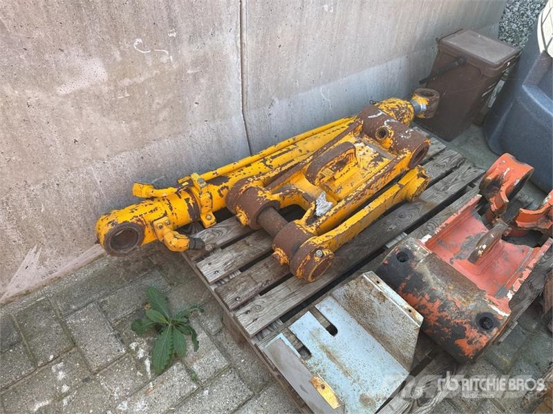 JCB JS130LC T4 Tracked Excavator Raupenbagger