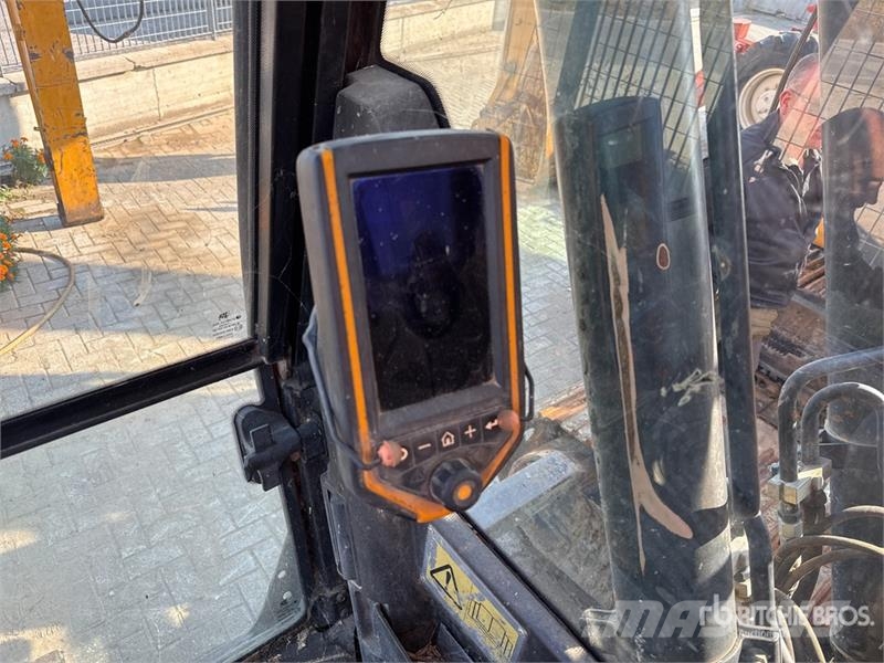JCB JS130LC T4 Tracked Excavator Raupenbagger