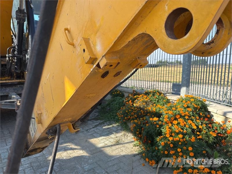 JCB JS130LC T4 Tracked Excavator Raupenbagger